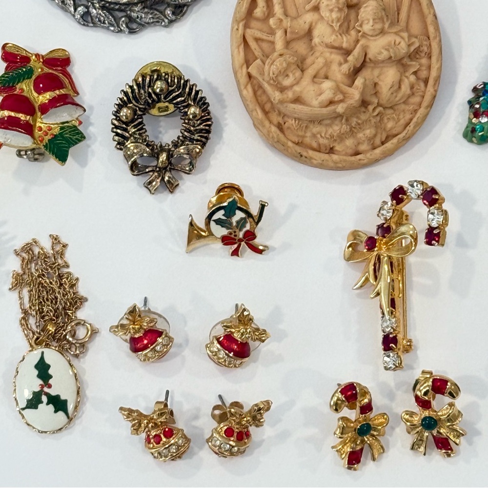 Vintage Christmas Jewelry Lot Avon Eisenburg Ice Candy Cane Brooch Rhinestone - Picture 13 of 16